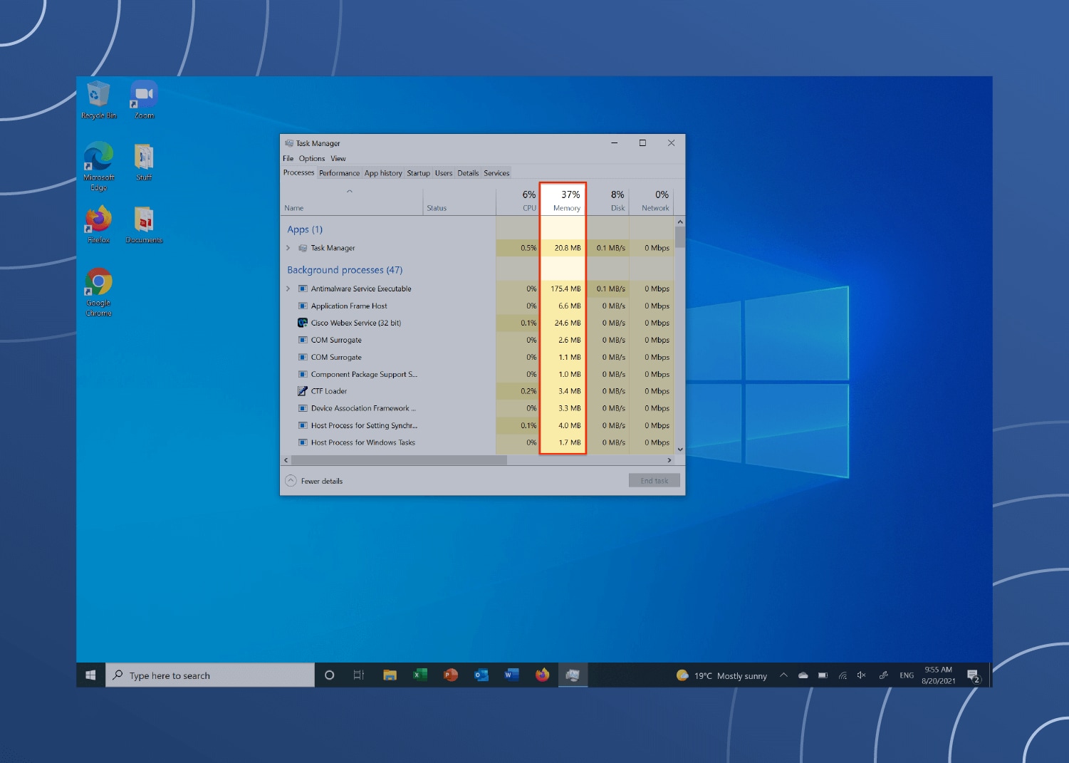 Screenshot of a Windows computer showing how to free up RAM by monitoring the Task Manager.