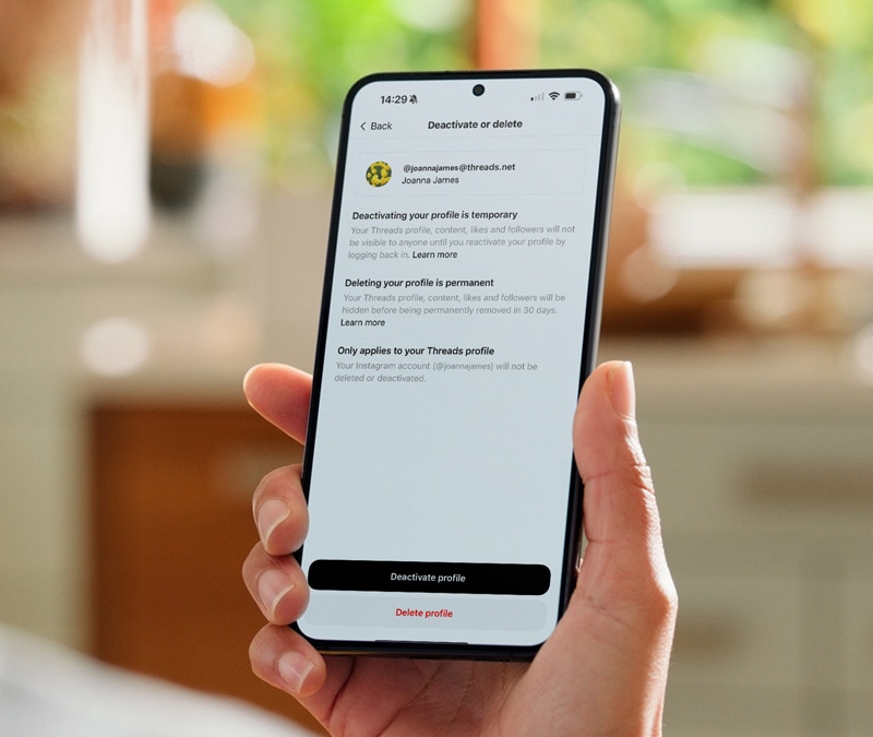 Image of the Threads app settings on a mobile phone.