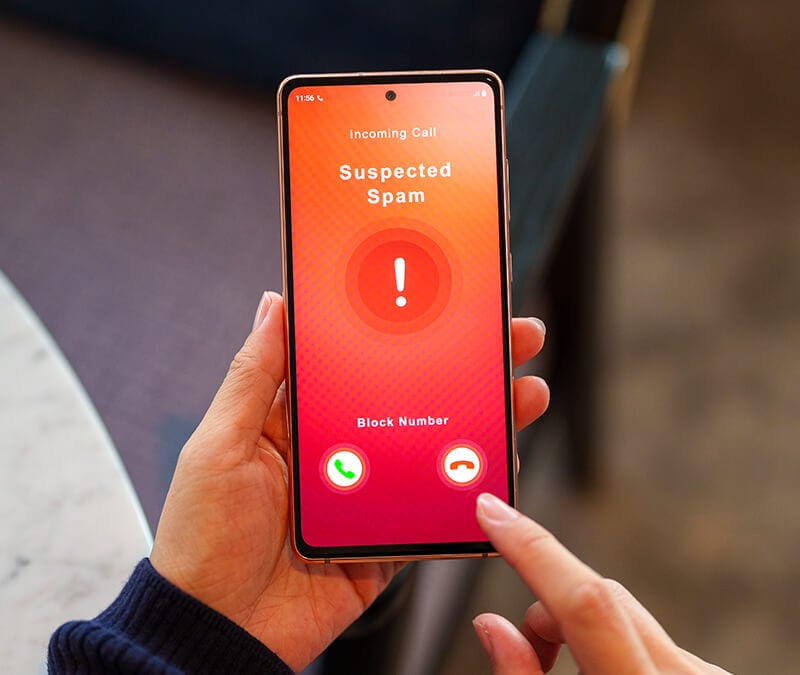 Image of a spam call on a cellphone.