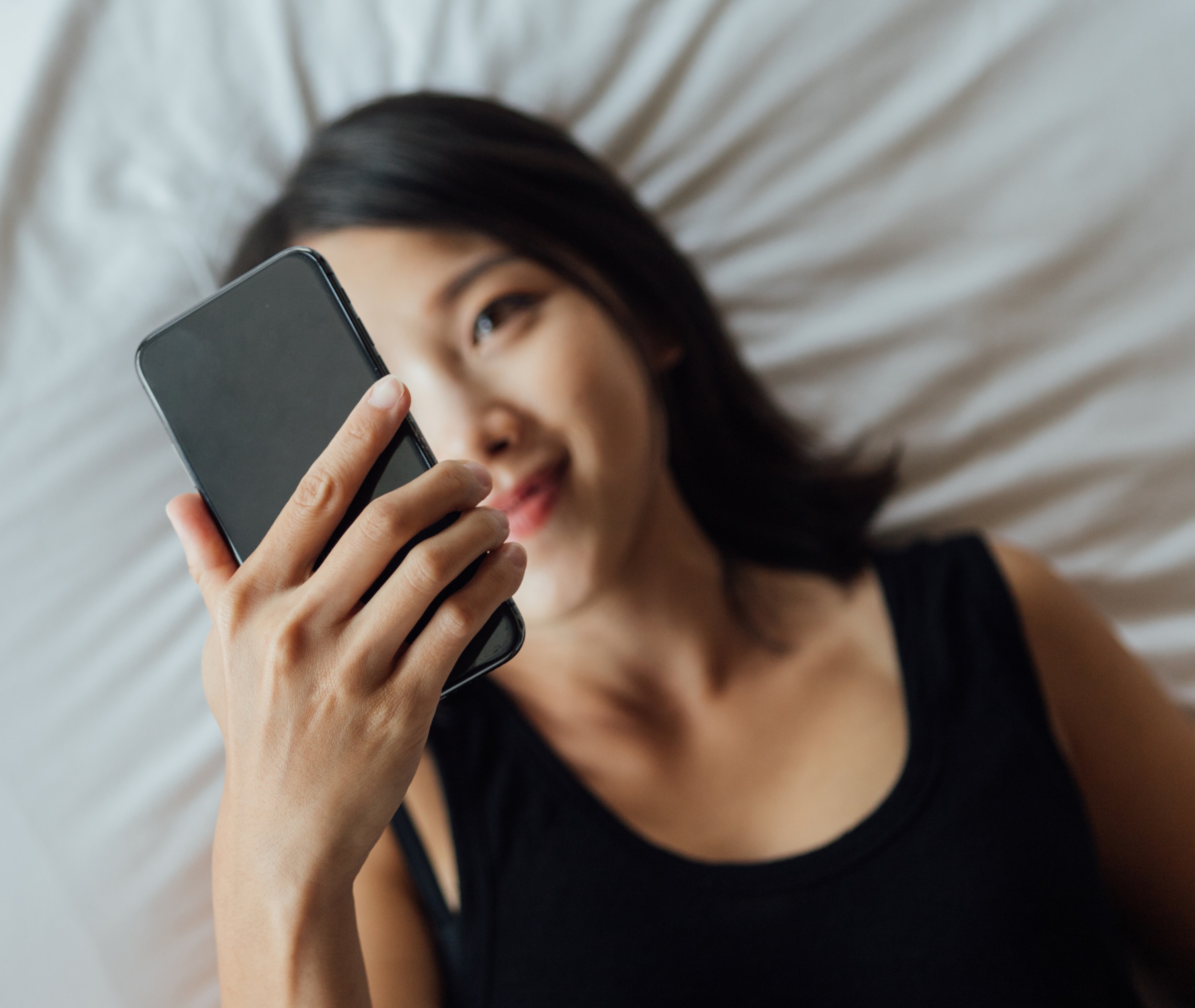 Top 5 Ways Scammers Have Used AI and Deepfakes in 2025